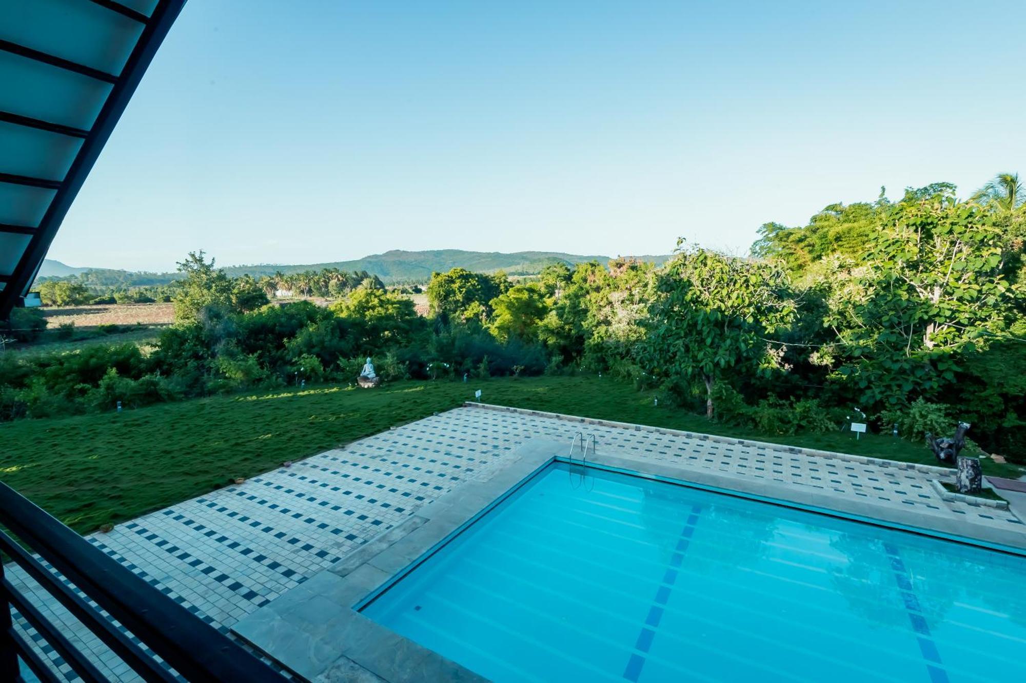 Commune18 Spa Resorts Chikmagalūr Buitenkant foto