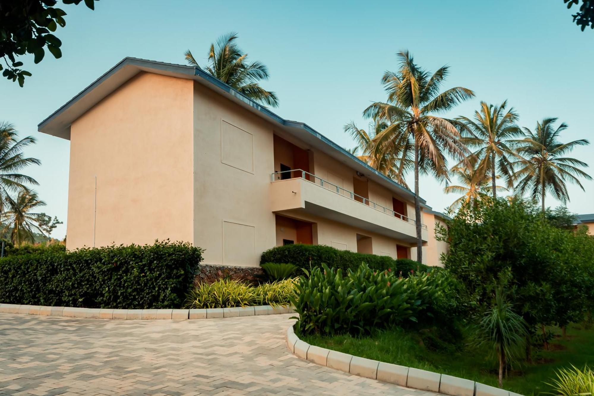 Commune18 Spa Resorts Chikmagalūr Buitenkant foto