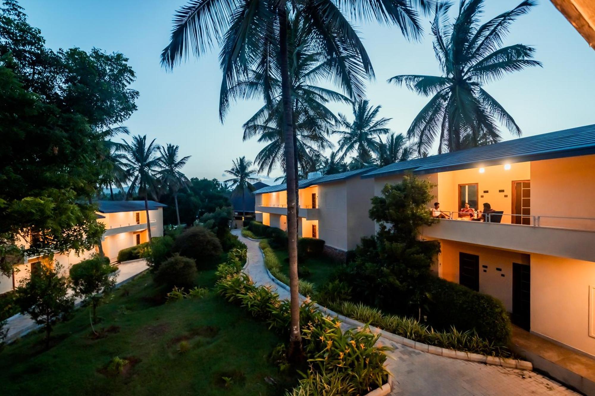 Commune18 Spa Resorts Chikmagalūr Buitenkant foto