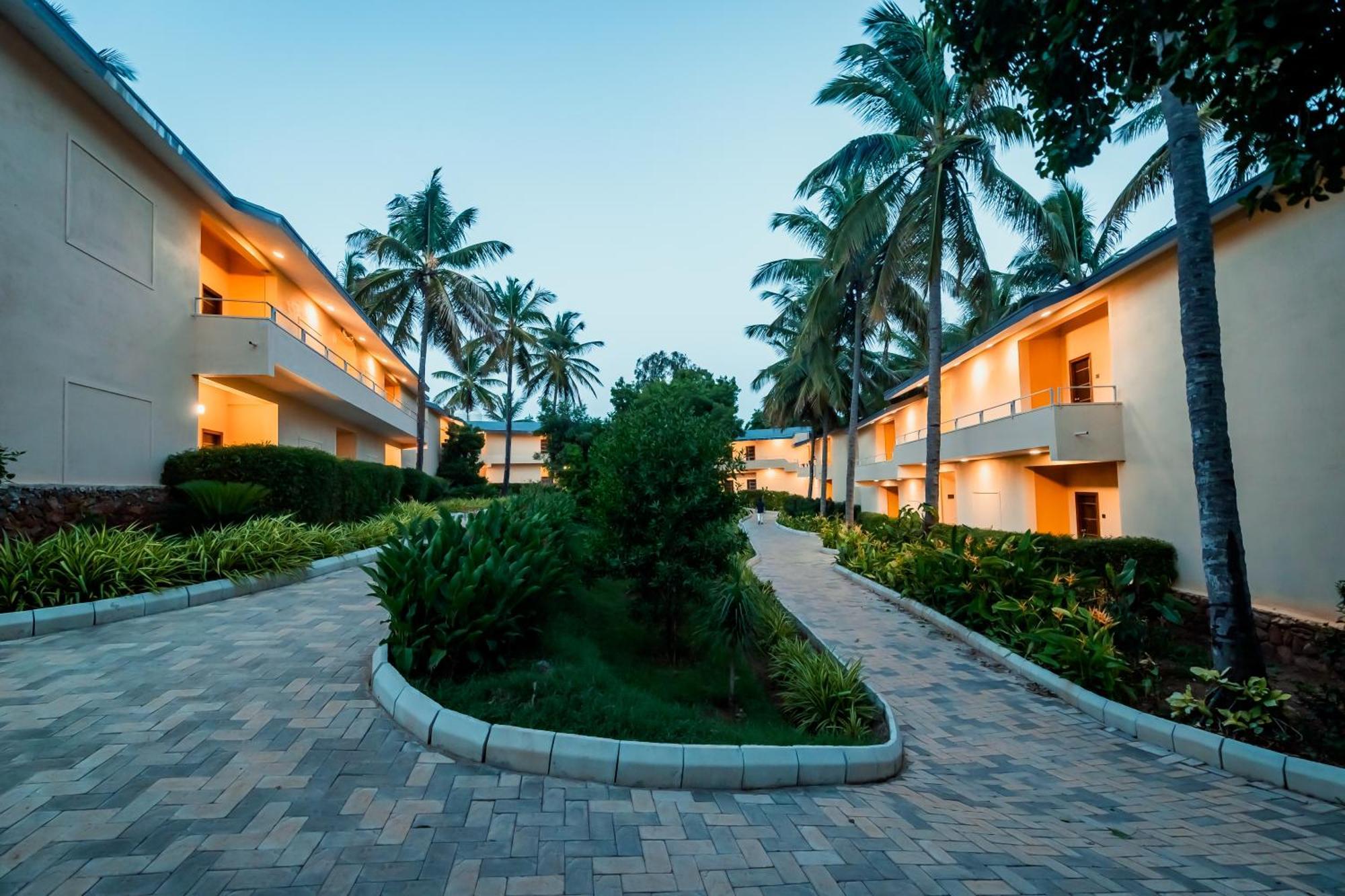 Commune18 Spa Resorts Chikmagalūr Buitenkant foto