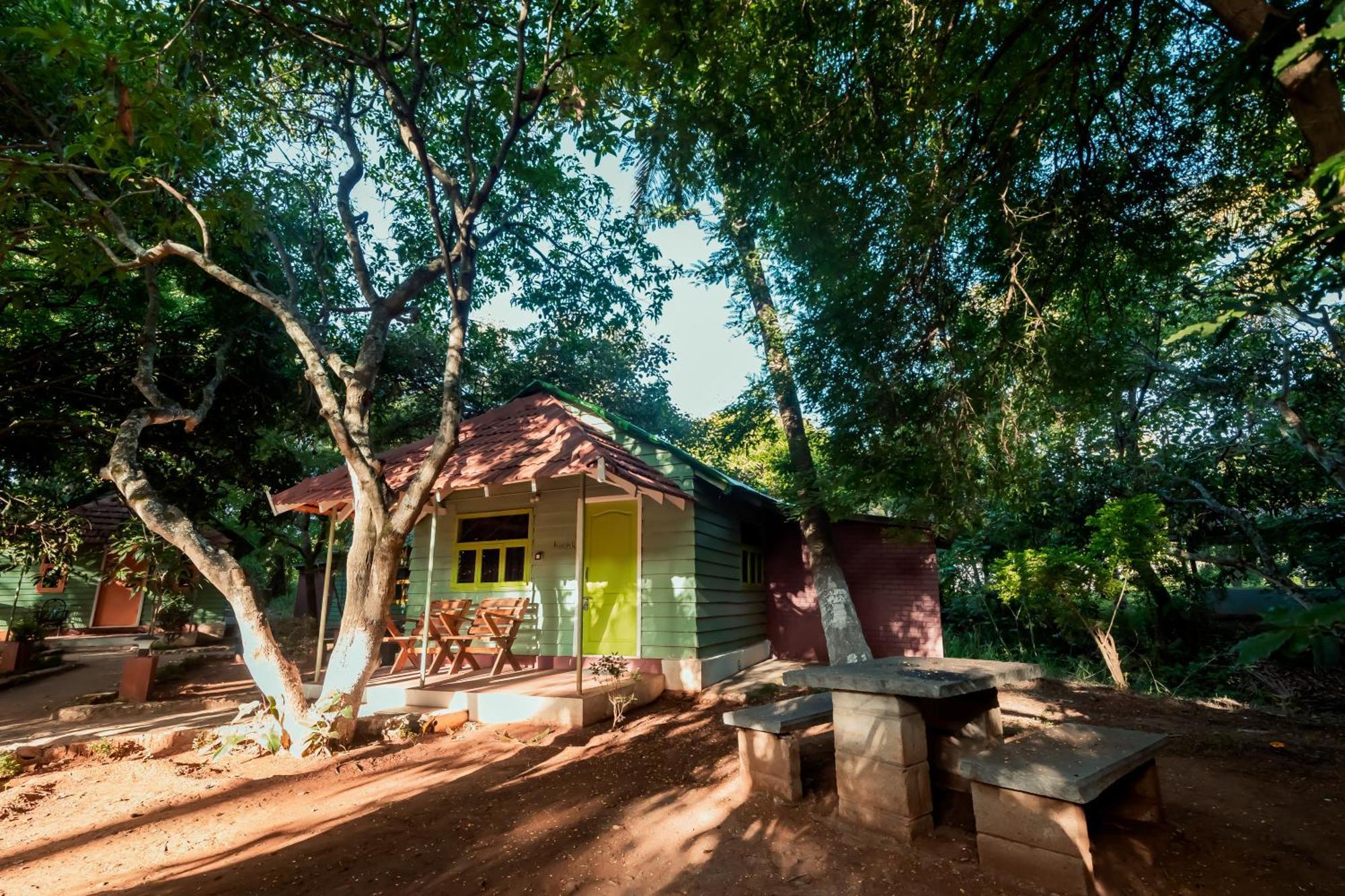 Commune18 Spa Resorts Chikmagalūr Buitenkant foto