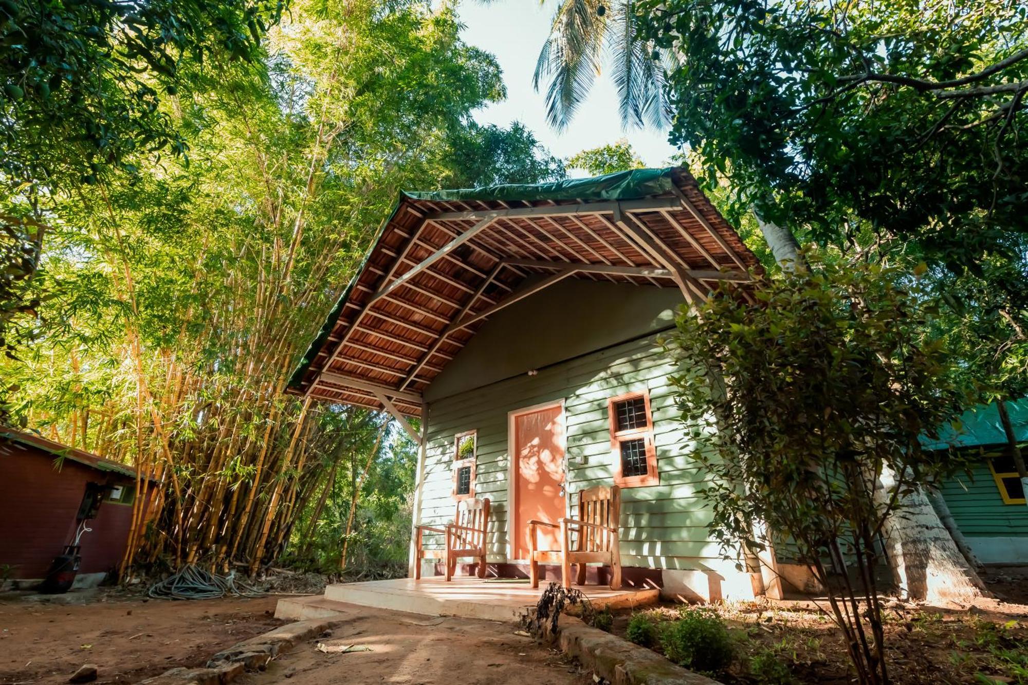 Commune18 Spa Resorts Chikmagalūr Buitenkant foto